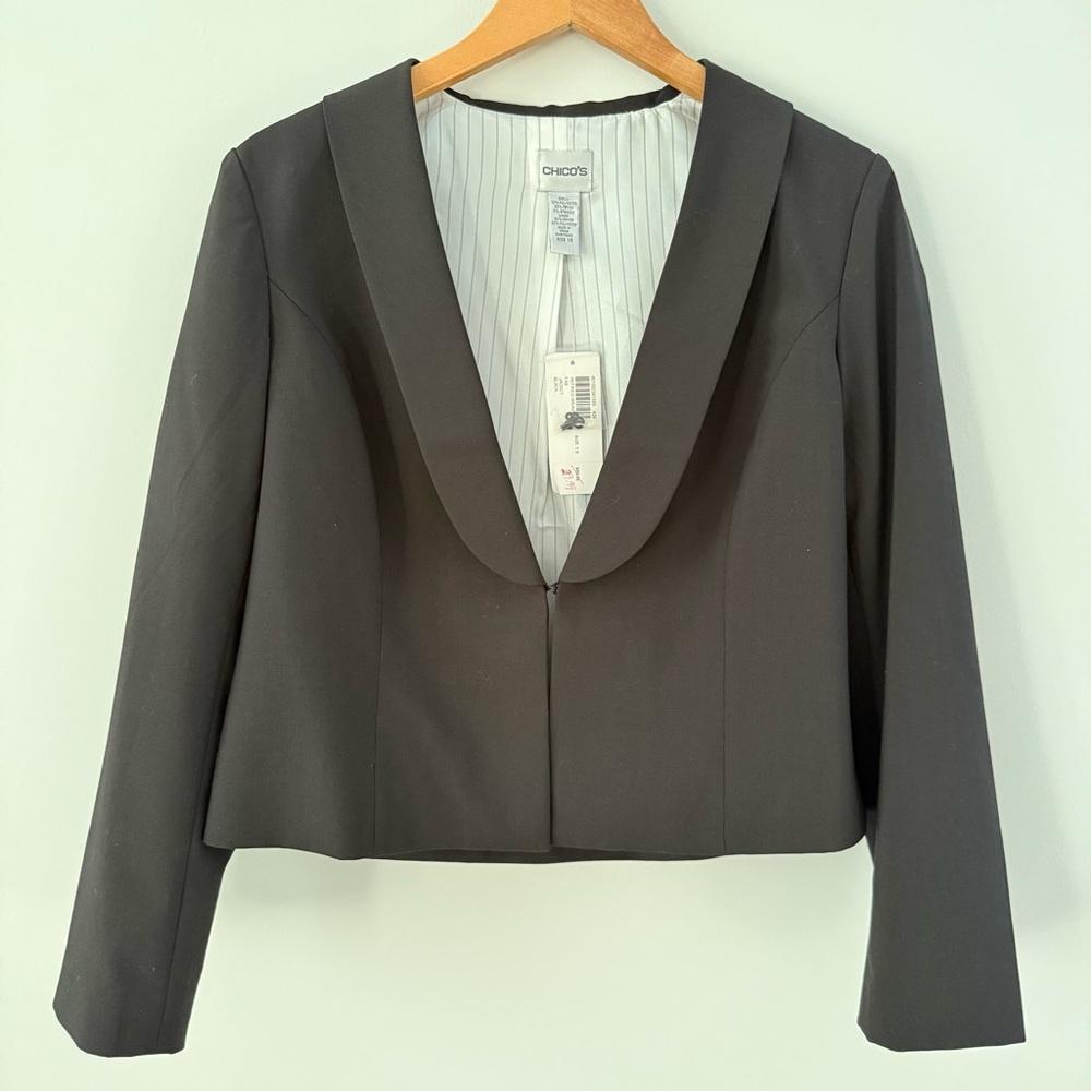 NWT Chico's Black Cropped Shawl-Collar Blazer